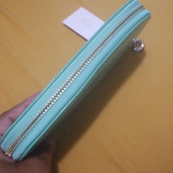 Mint Green Faux Leather Snake Skin Pattern Wallet - Picture 2 of 3